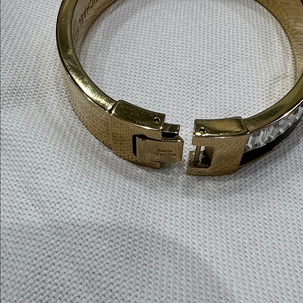 Michael Kors Gold and Tortoise Bracelet - Picture 5 of 7